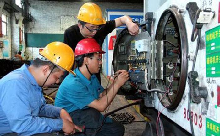 儀表大拿在帶電修理儀表-http://www.jinzhengkj.com.cn/tech/1230.html 儀表大拿在帶電修理儀表-http://www.jinzhengkj.com.cn/tech/1230.html